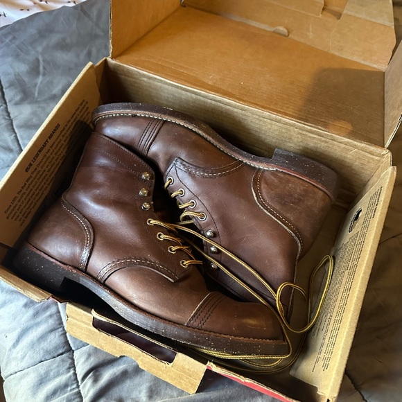 Redwing 811 Iron Rangers Boots